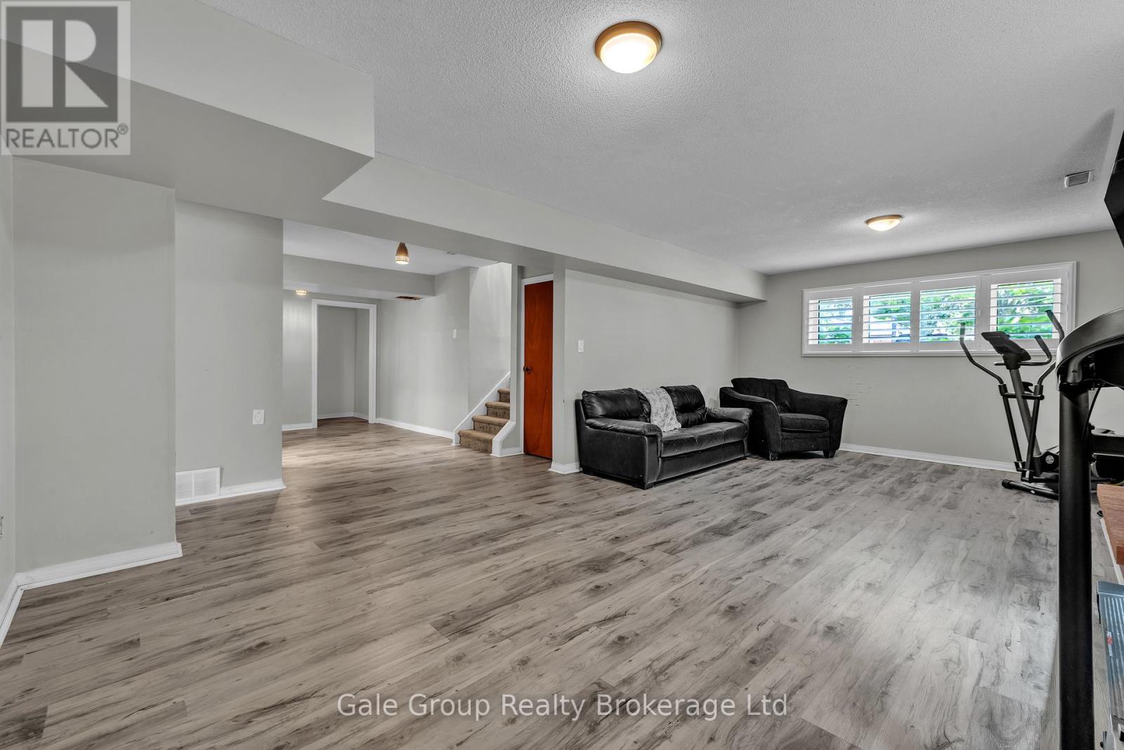 10 Knowles Drive, Woodstock (Woodstock - North), Ontario  N4S 8T9 - Photo 15 - X13215084