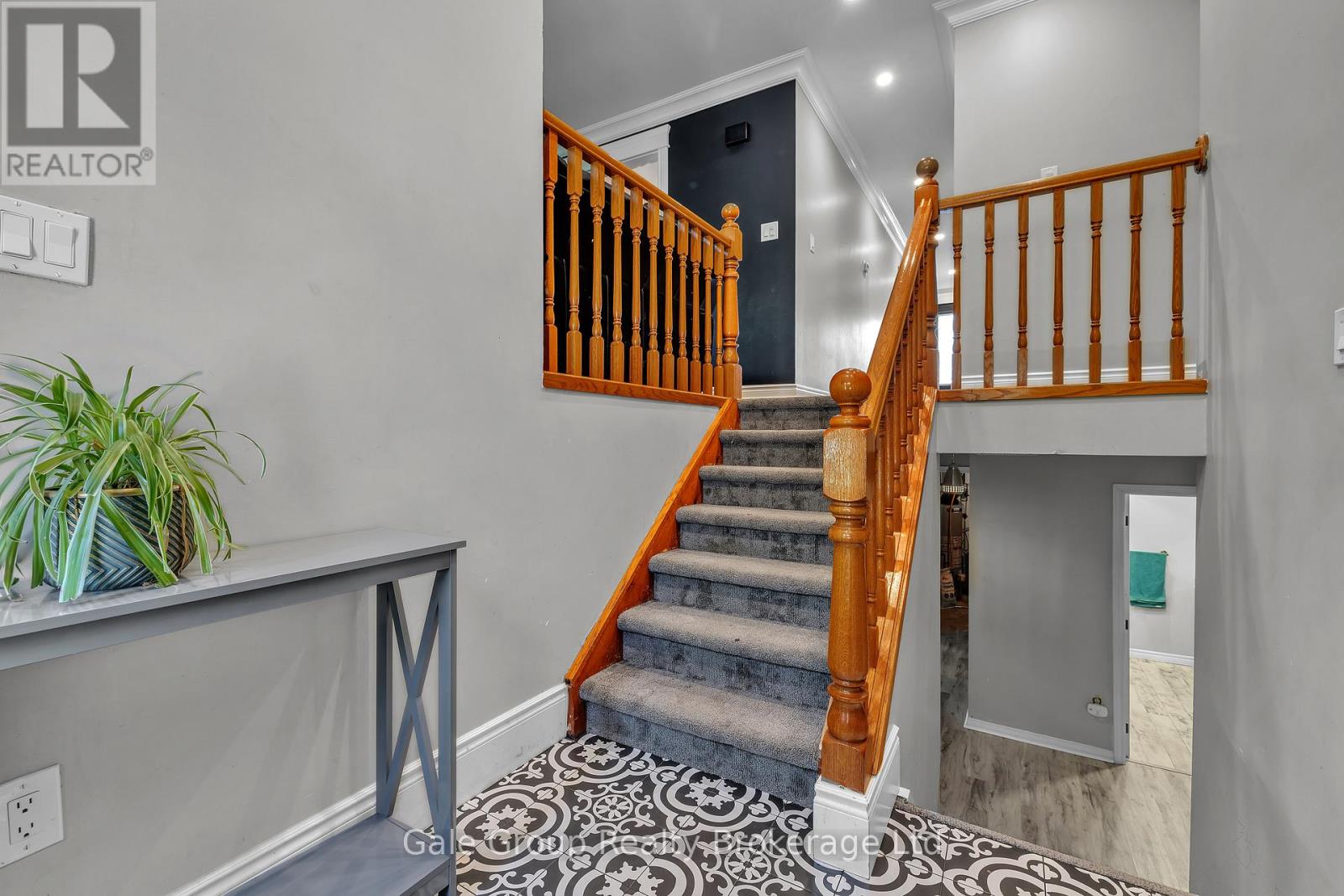 10 Knowles Drive, Woodstock (Woodstock - North), Ontario  N4S 8T9 - Photo 3 - X13215084