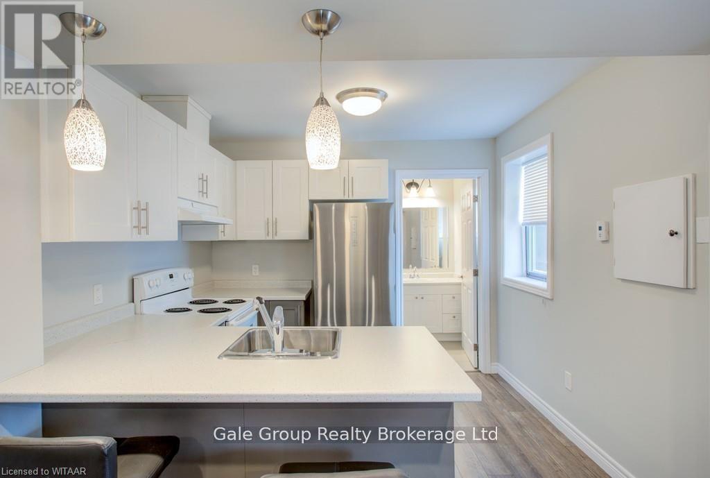 3 - 519 Dundas Street, Woodstock (Woodstock - North), Ontario  N4S 1C3 - Photo 3 - X13223194