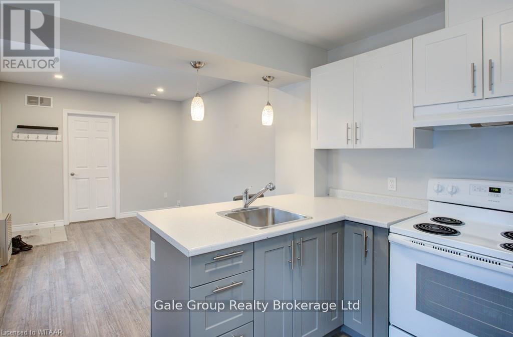 3 - 519 Dundas Street, Woodstock (Woodstock - North), Ontario  N4S 1C3 - Photo 4 - X13223194