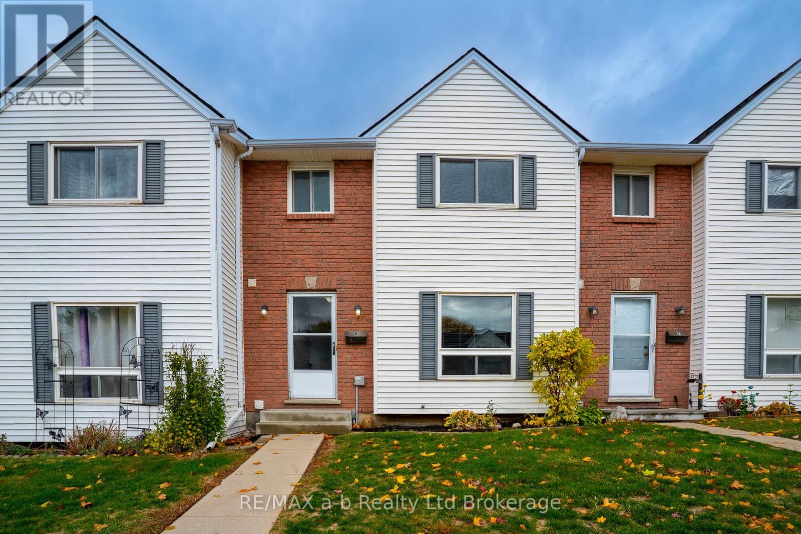 6 - 380 Quarter Town Line, Tillsonburg, Ontario  N4G 5L5 - Photo 2 - X13225530