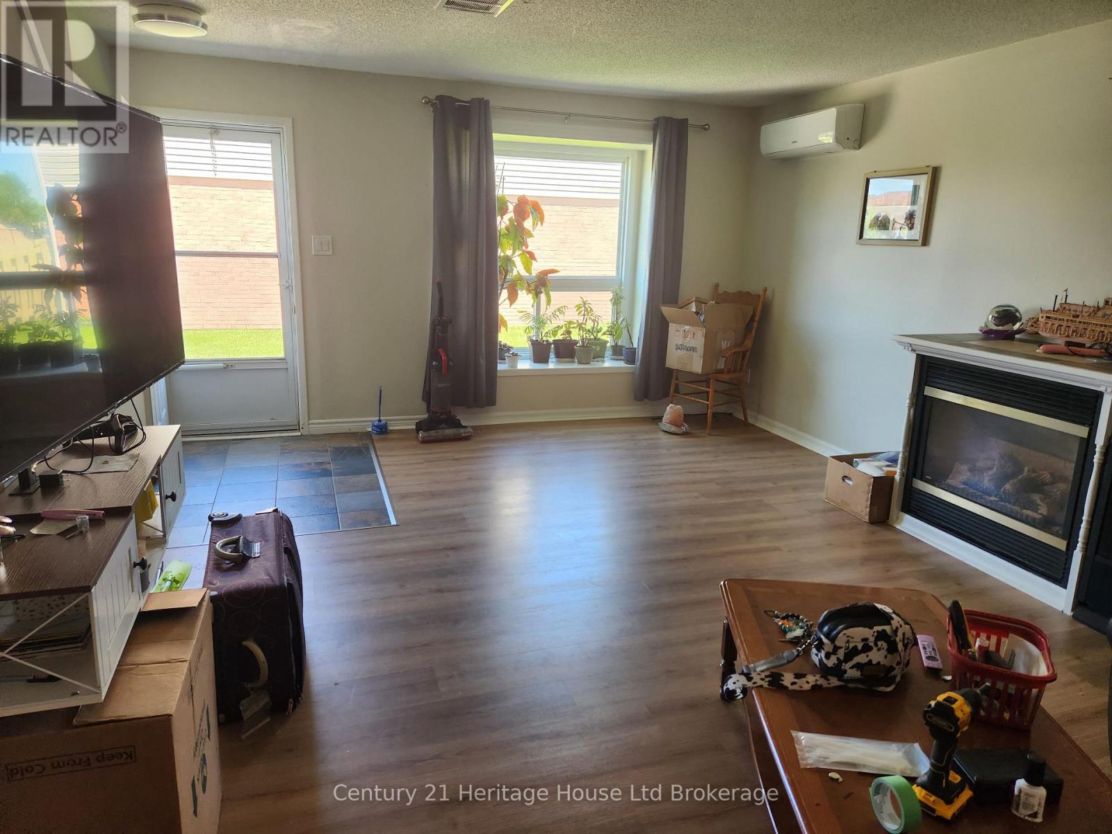 6 - 380 Springbank Avenue N, Woodstock (Woodstock - North), Ontario  N4T 1L8 - Photo 2 - X13230692