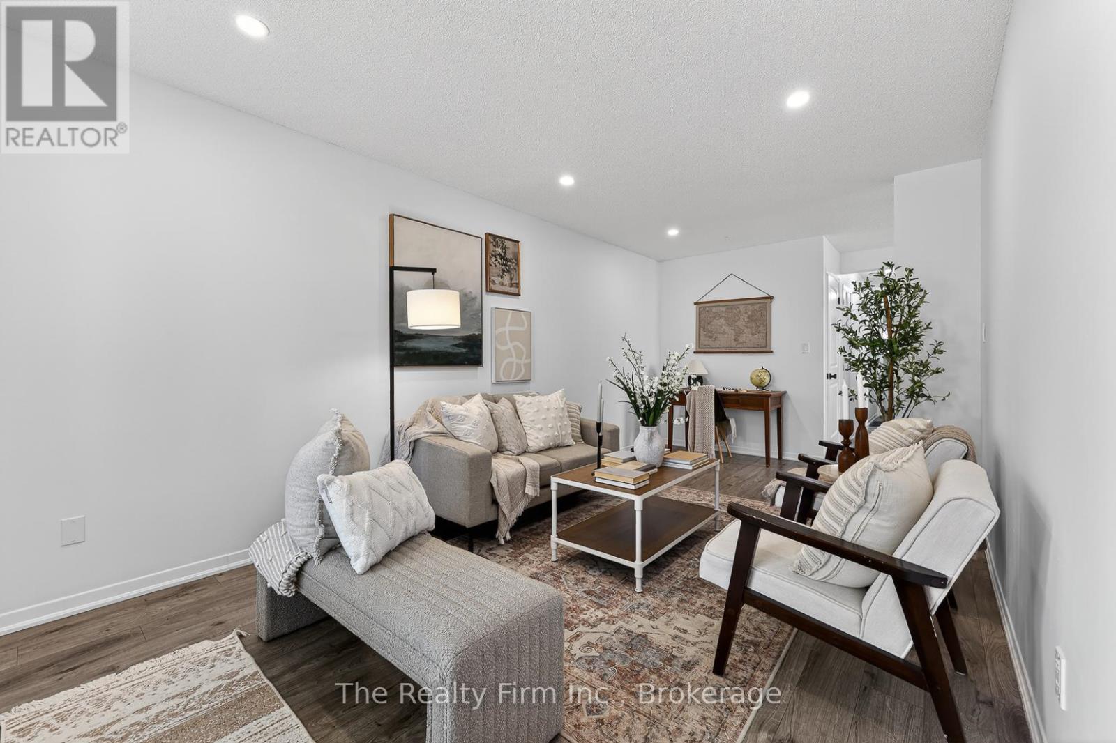 48 Naskapi Street, Woodstock (Woodstock - North), Ontario  N4T 1G6 - Photo 4 - X13232170