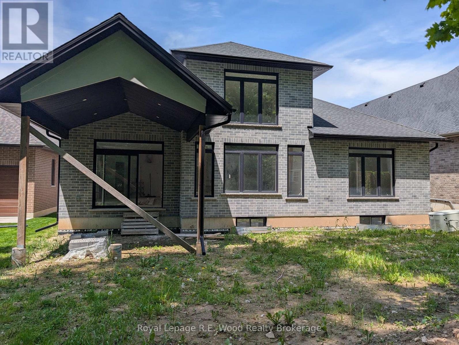 49 Sunview Drive, Norwich (Norwich Town), Ontario  N0J 1P0 - Photo 2 - X13232516