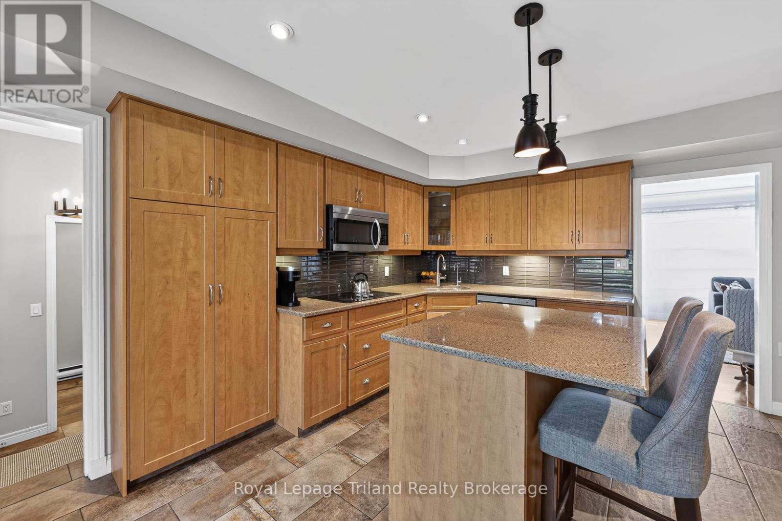 236 Delatre Street W, Zorra (Thamesford), Ontario  N0M 2M0 - Photo 13 - X13234990