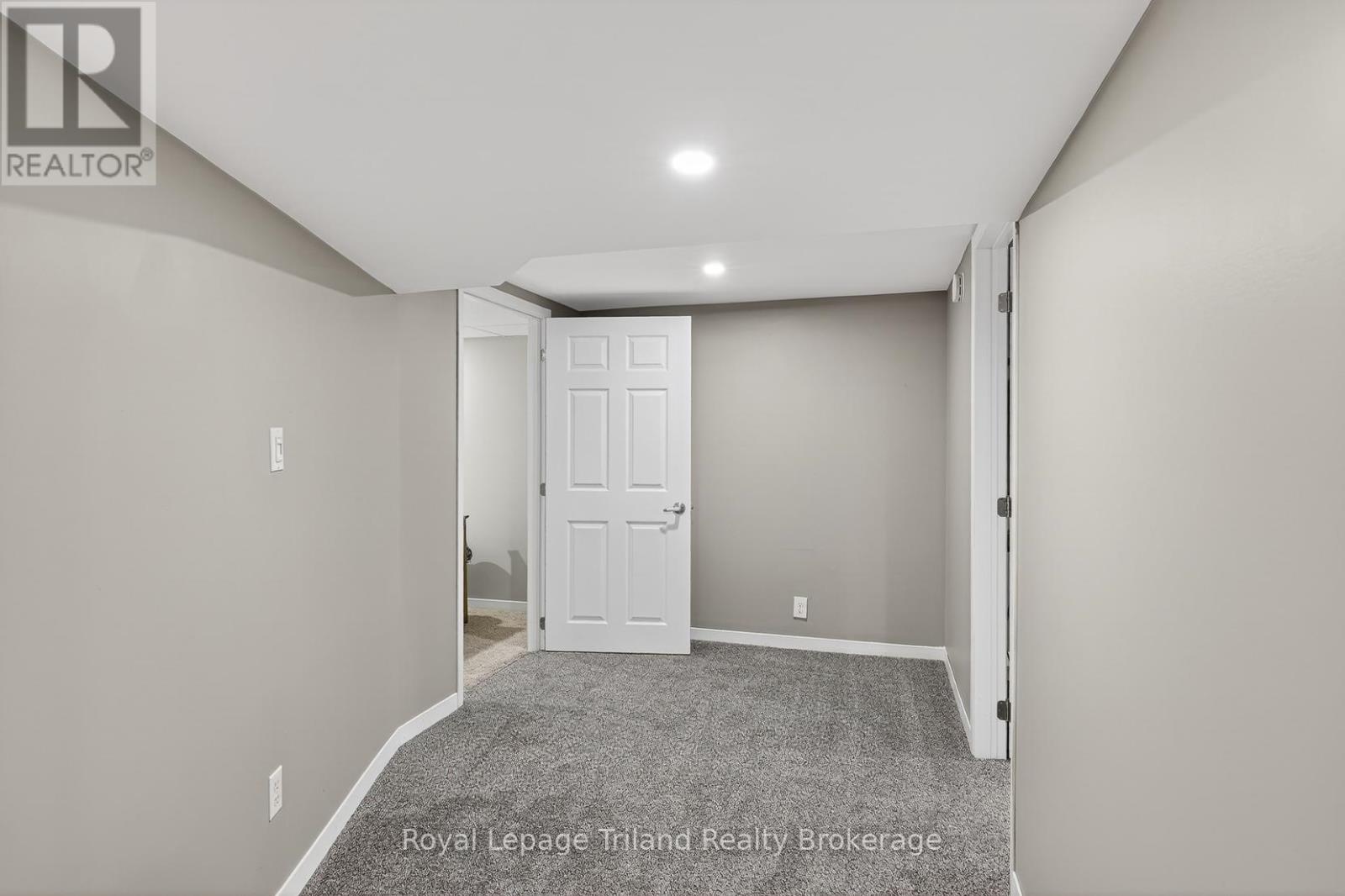 236 Delatre Street W, Zorra (Thamesford), Ontario  N0M 2M0 - Photo 29 - X13234990