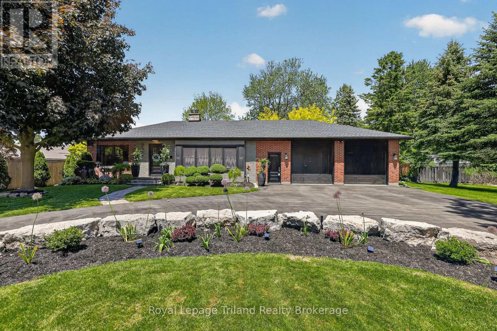 236 Delatre Street W, Zorra (Thamesford), Ontario  N0M 2M0 - Photo 3 - X13234990