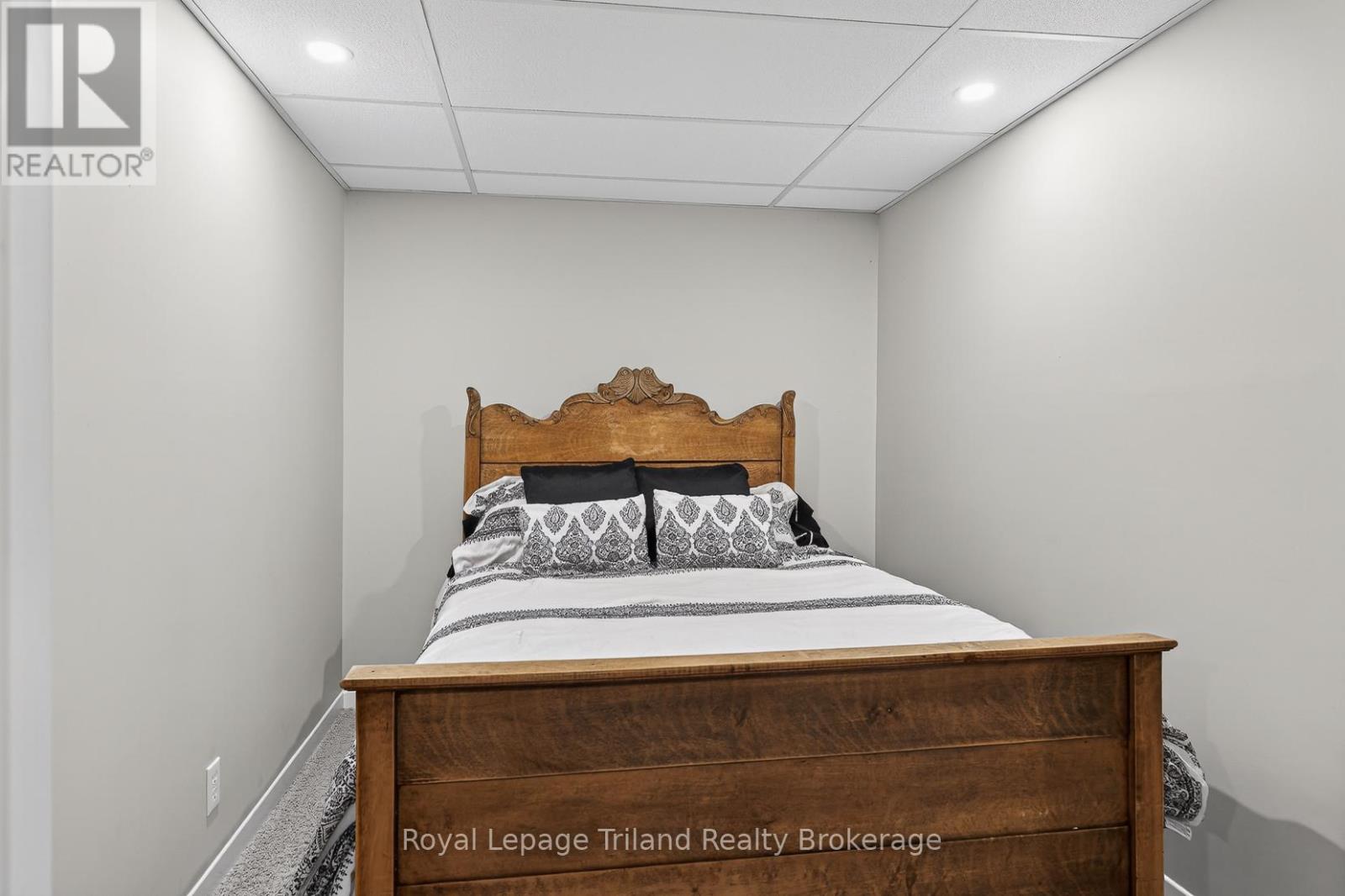 236 Delatre Street W, Zorra (Thamesford), Ontario  N0M 2M0 - Photo 31 - X13234990