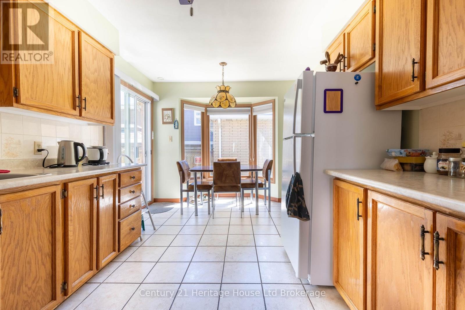 12 Spartan Drive, Brantford, Ontario  N3R 6C7 - Photo 10 - X13235924