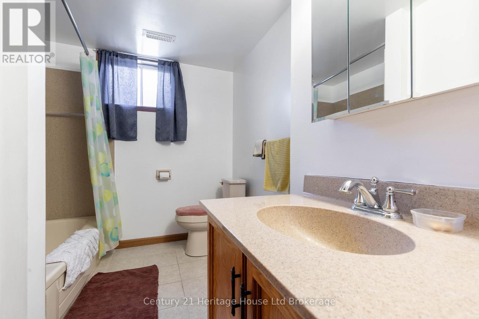 12 Spartan Drive, Brantford, Ontario  N3R 6C7 - Photo 23 - X13235924