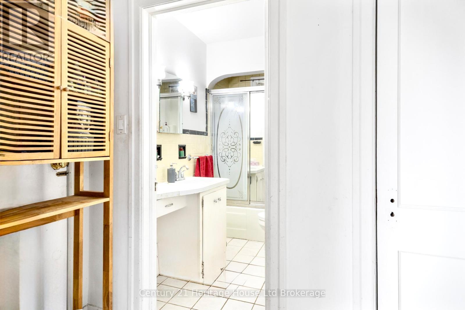 31 Wethered Street, London East (East C), Ontario  N5Y 1G8 - Photo 12 - X13238092