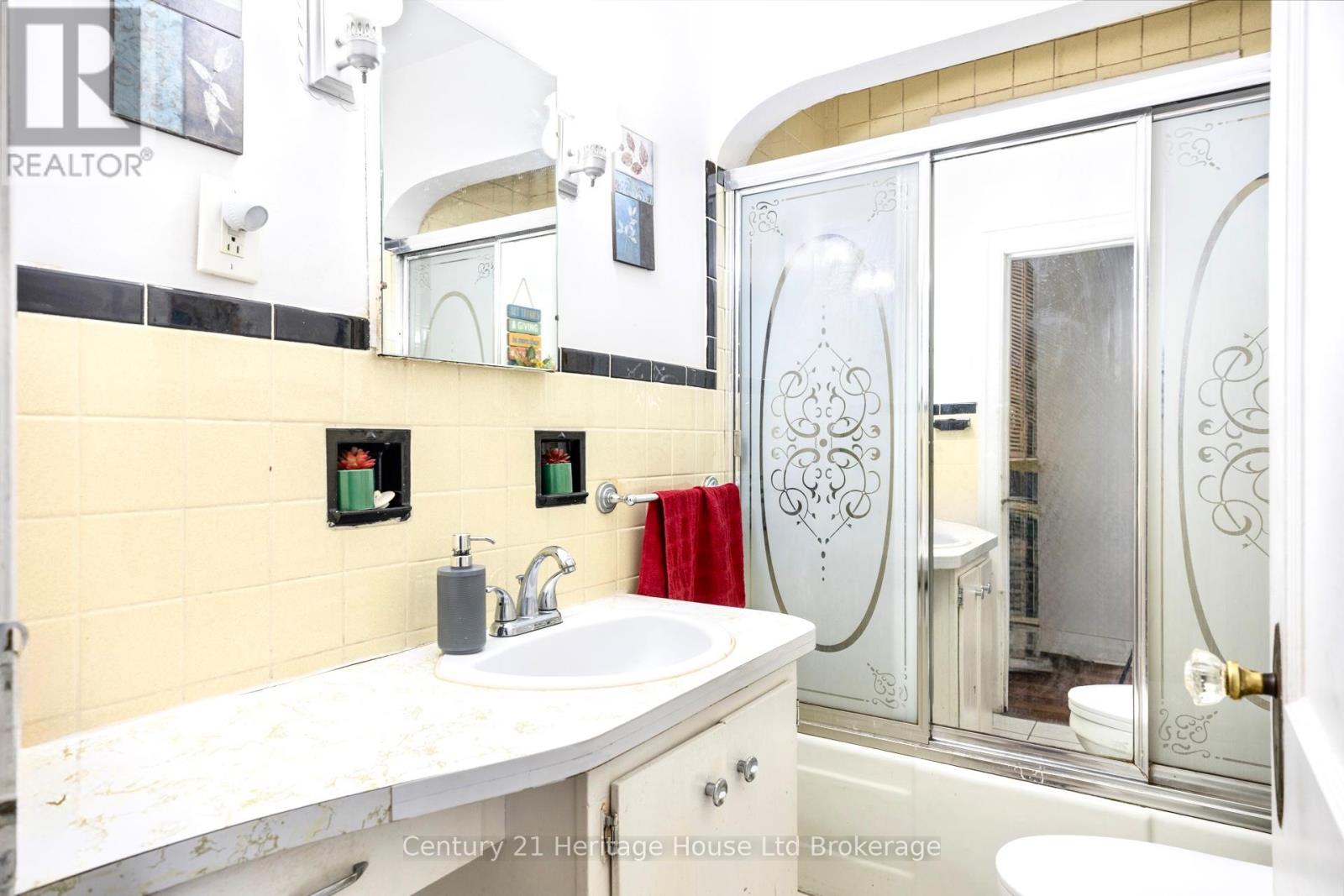 31 Wethered Street, London East (East C), Ontario  N5Y 1G8 - Photo 13 - X13238092