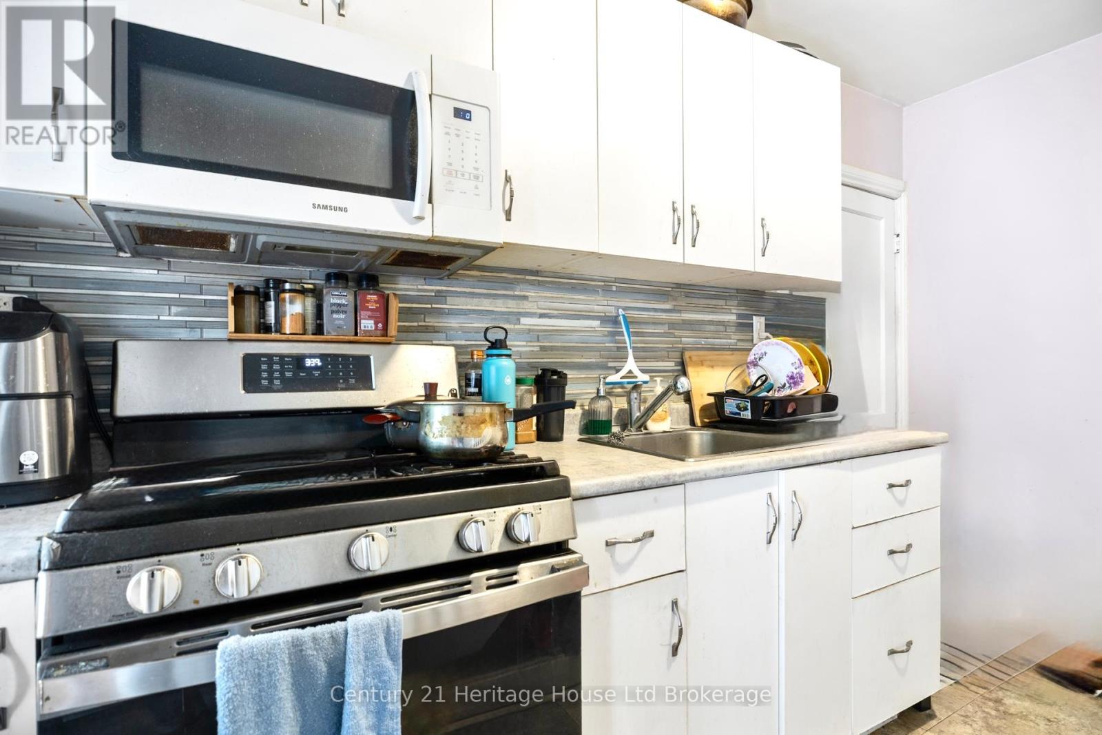 31 Wethered Street, London East (East C), Ontario  N5Y 1G8 - Photo 14 - X13238092