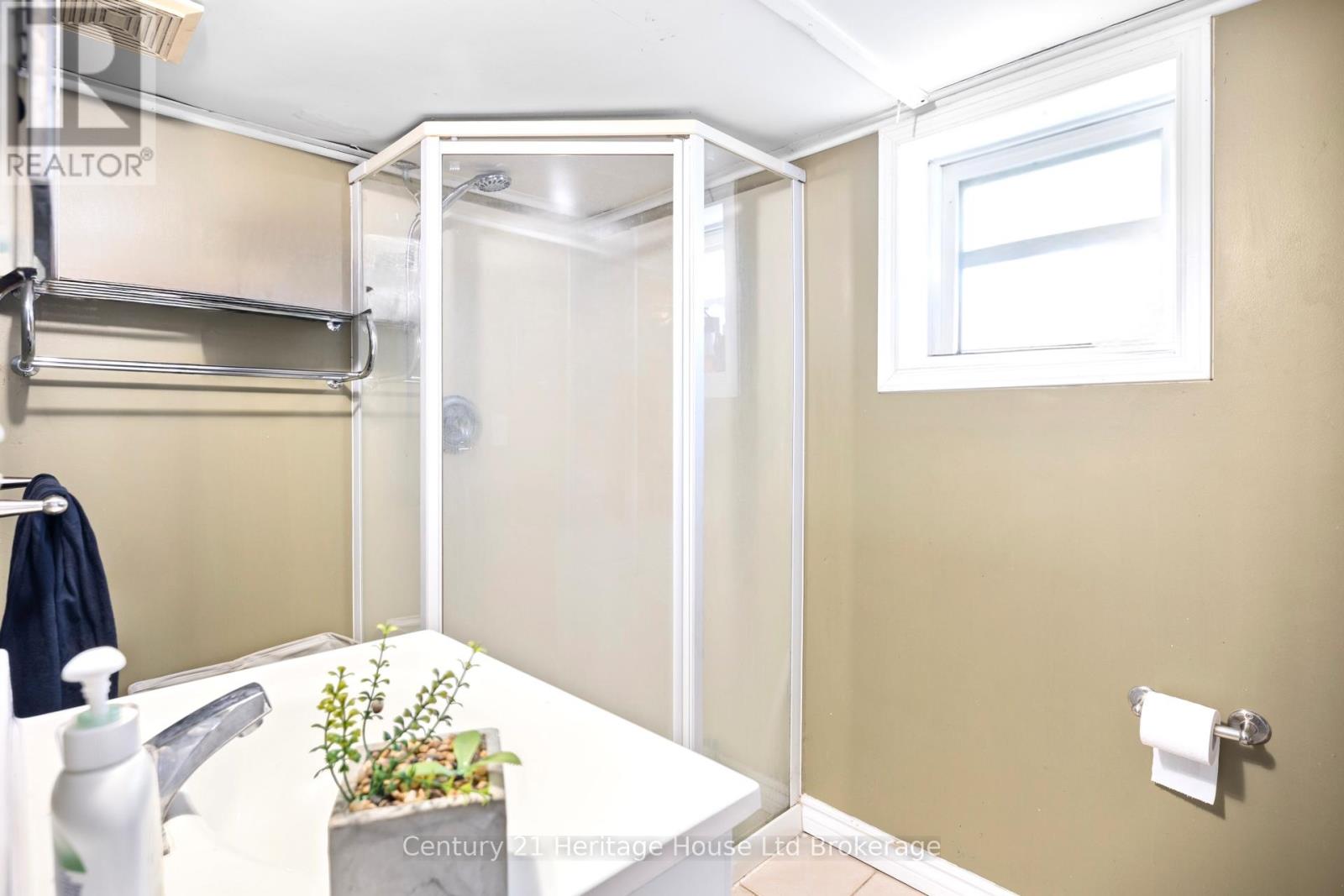 31 Wethered Street, London East (East C), Ontario  N5Y 1G8 - Photo 23 - X13238092