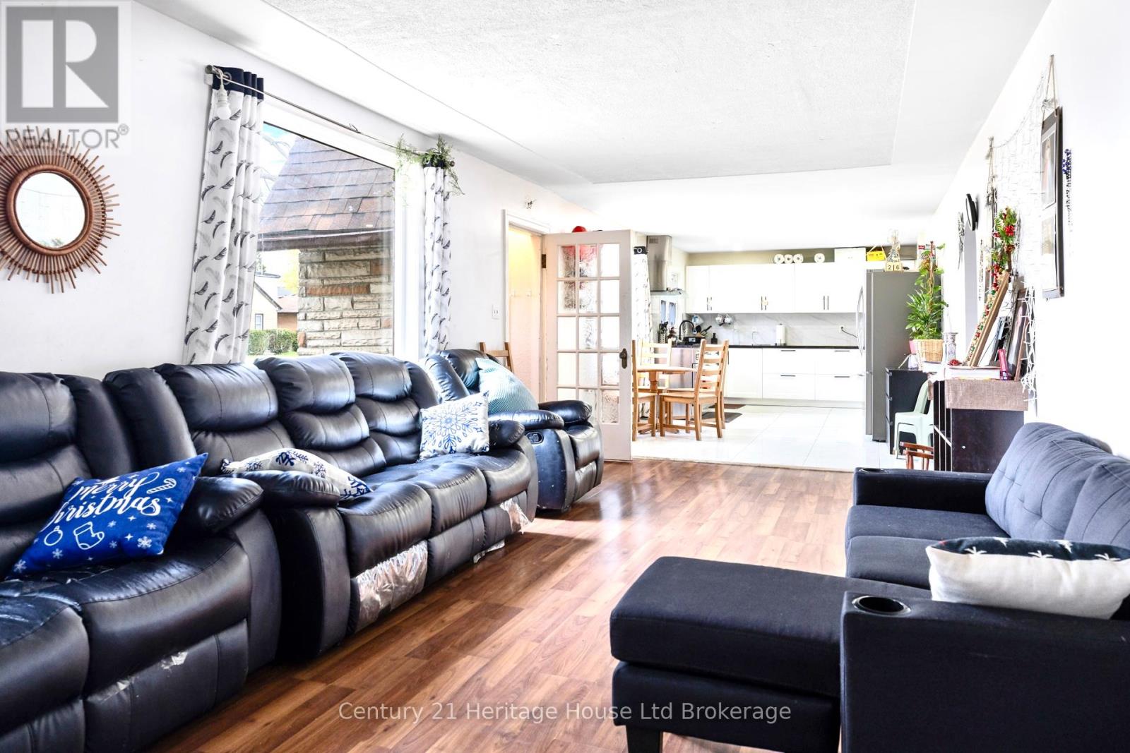 31 Wethered Street, London East (East C), Ontario  N5Y 1G8 - Photo 8 - X13238092
