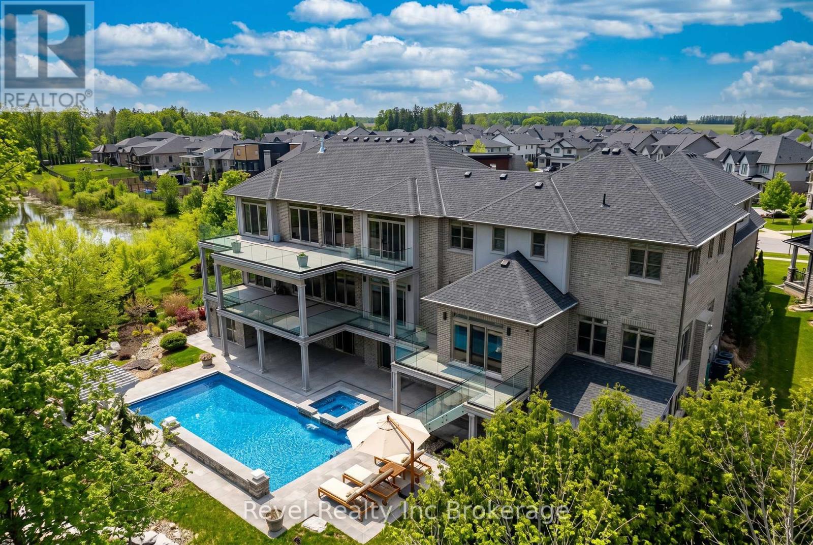 241 Tamarack Boulevard, Woodstock (Woodstock - North), Ontario  N4S 0E4 - Photo 3 - X13240222
