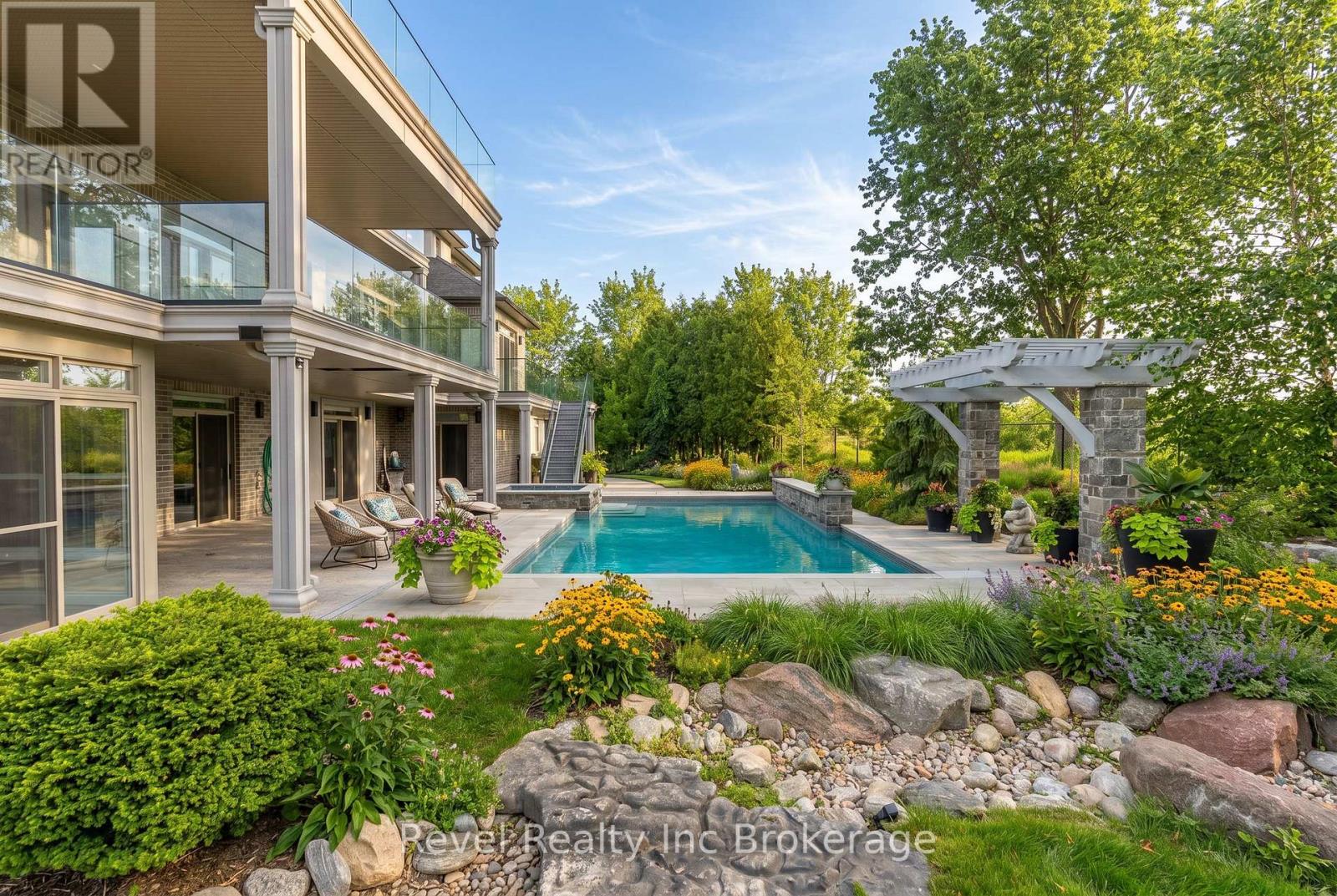 241 Tamarack Boulevard, Woodstock (Woodstock - North), Ontario  N4S 0E4 - Photo 40 - X13240222