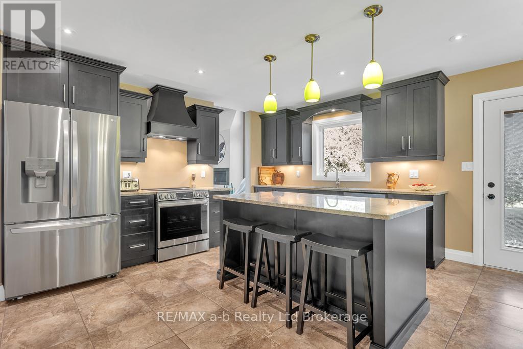 9442 Richmond Road, Bayham (Richmond), Ontario  N5H 2R1 - Photo 15 - X13240344