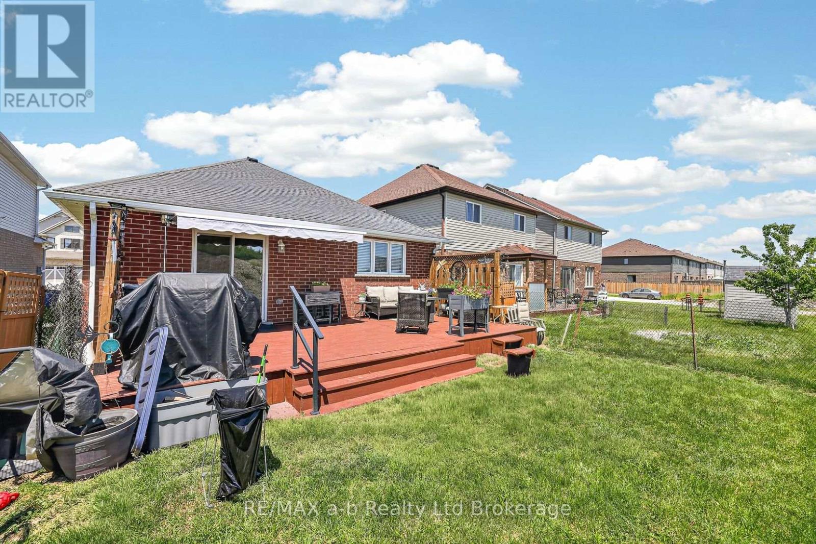 1380 Caen Avenue, Woodstock (Woodstock - North), Ontario  N4T 0J3 - Photo 11 - X13240970
