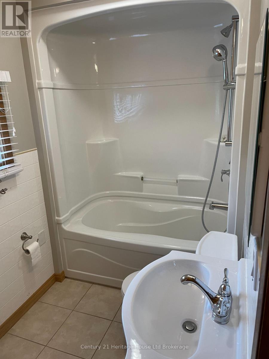6b Cranberry Road, Tillsonburg, Ontario  N4G 4Y9 - Photo 14 - X13247204