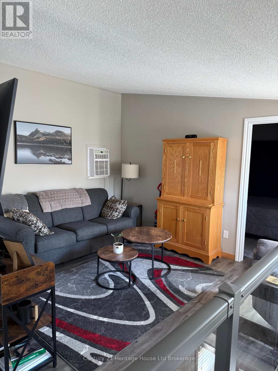 6b Cranberry Road, Tillsonburg, Ontario  N4G 4Y9 - Photo 4 - X13247204
