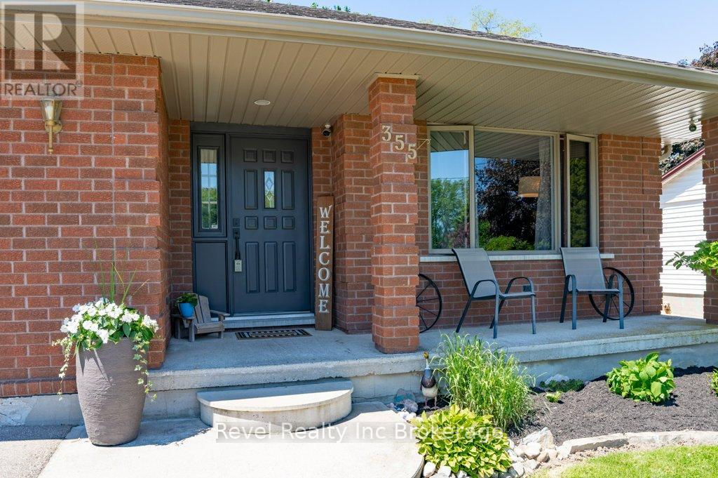 355 Oxford Avenue, Ingersoll (Ingersoll - North), Ontario  N5C 3H5 - Photo 3 - X13247676