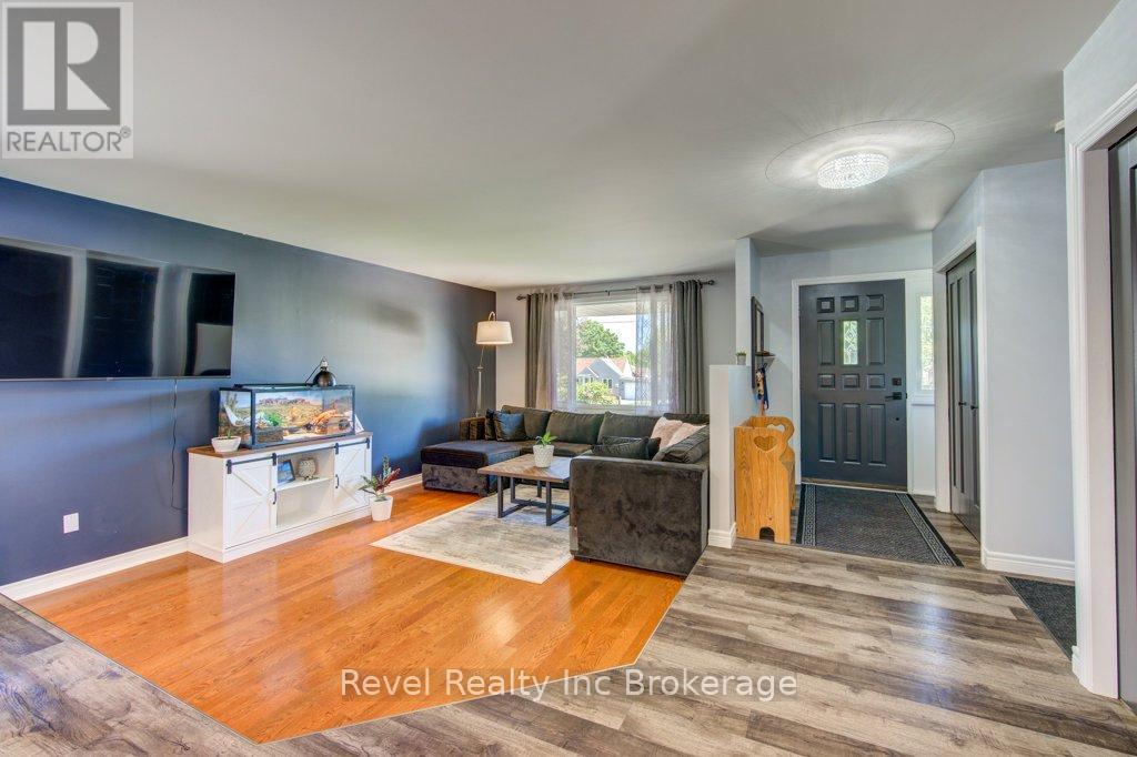 355 Oxford Avenue, Ingersoll (Ingersoll - North), Ontario  N5C 3H5 - Photo 5 - X13247676