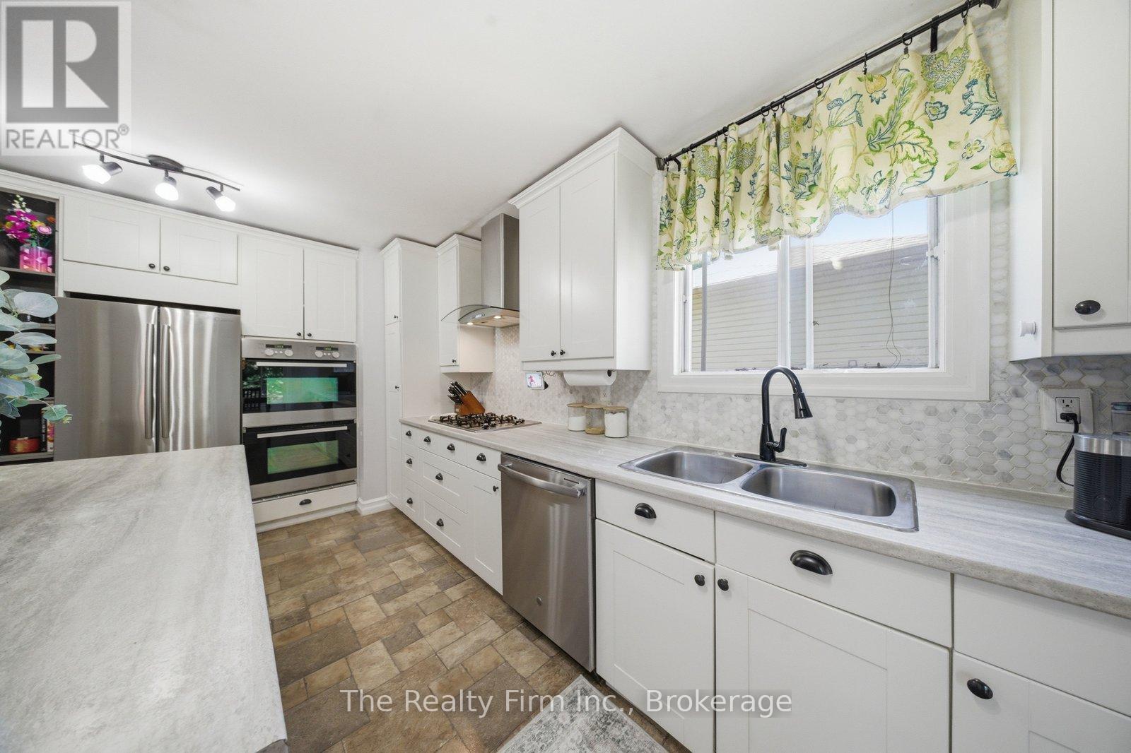 125 Anderson Street, Woodstock (Woodstock - South), Ontario  N4S 8Z6 - Photo 10 - X13248842