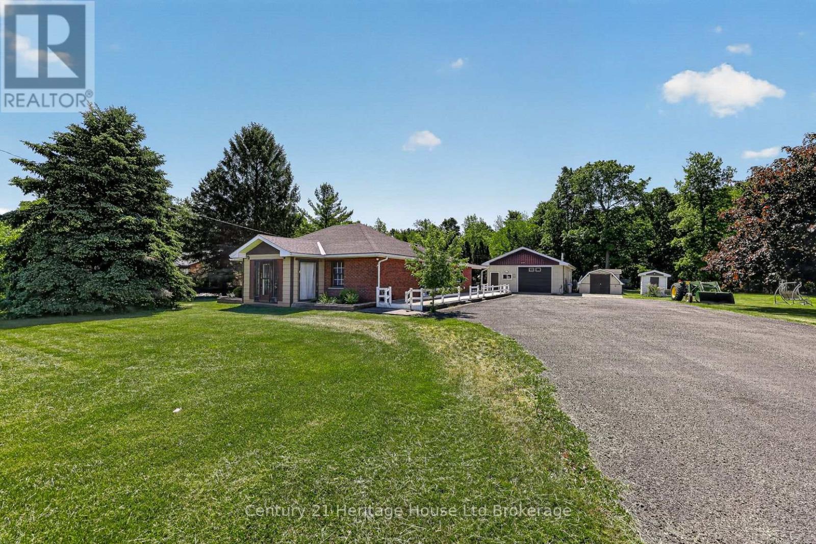15067 Elginfield Road, Lucan Biddulph (Granton), Ontario  N0M 1V0 - Photo 3 - X13249066