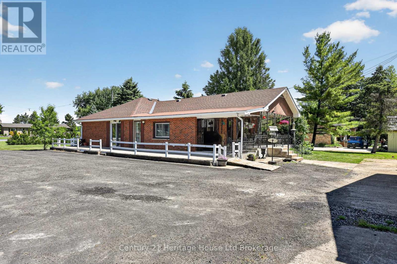 15067 Elginfield Road, Lucan Biddulph (Granton), Ontario  N0M 1V0 - Photo 6 - X13249066