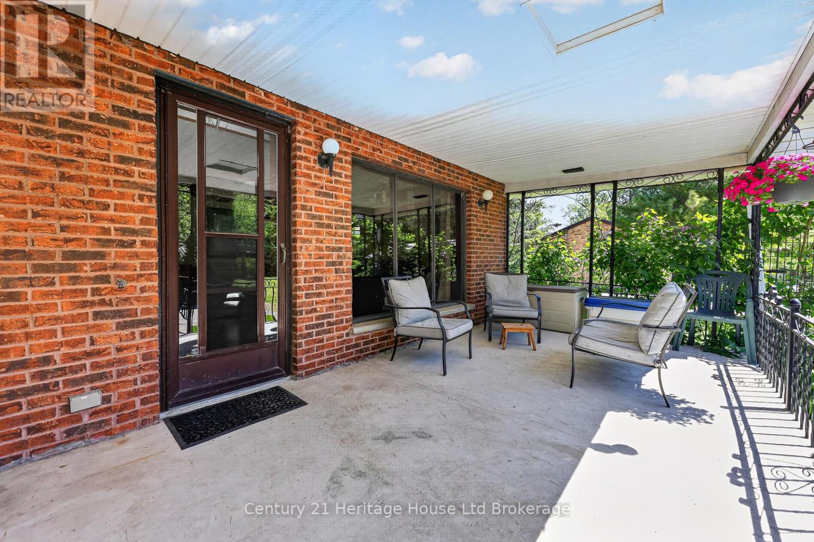 15067 Elginfield Road, Lucan Biddulph (Granton), Ontario  N0M 1V0 - Photo 8 - X13249066