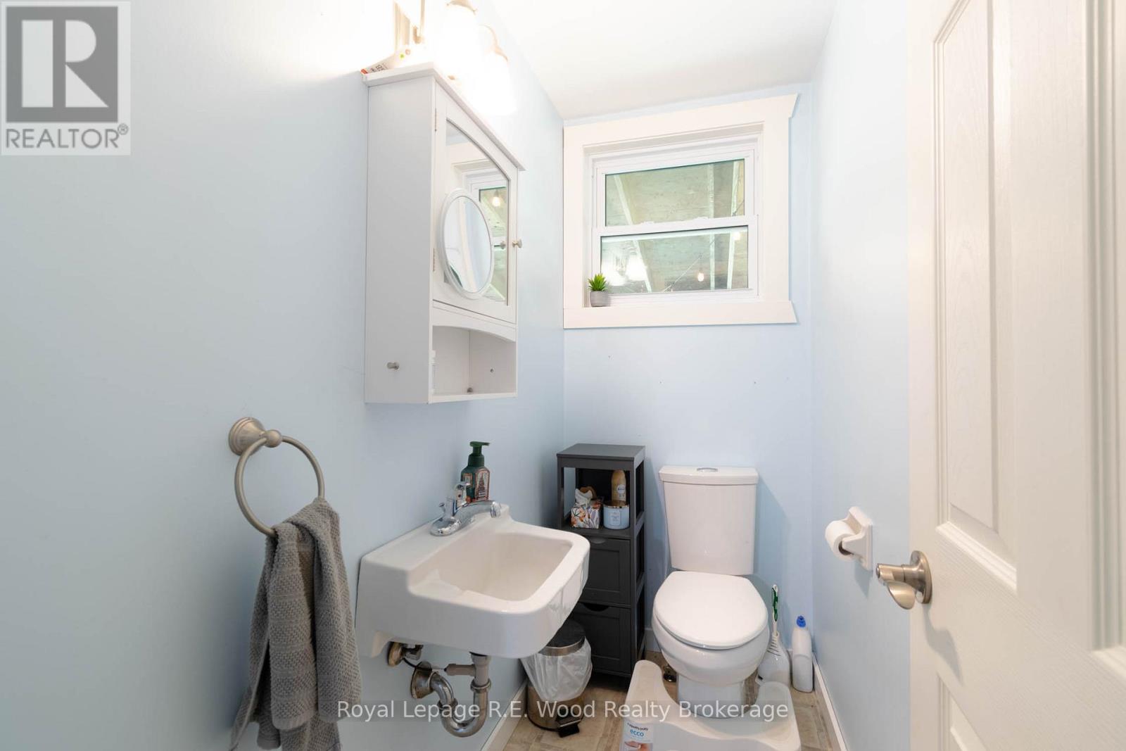 13 Cayley Street, Norwich (Norwich Town), Ontario  N0J 1P0 - Photo 12 - X13249486
