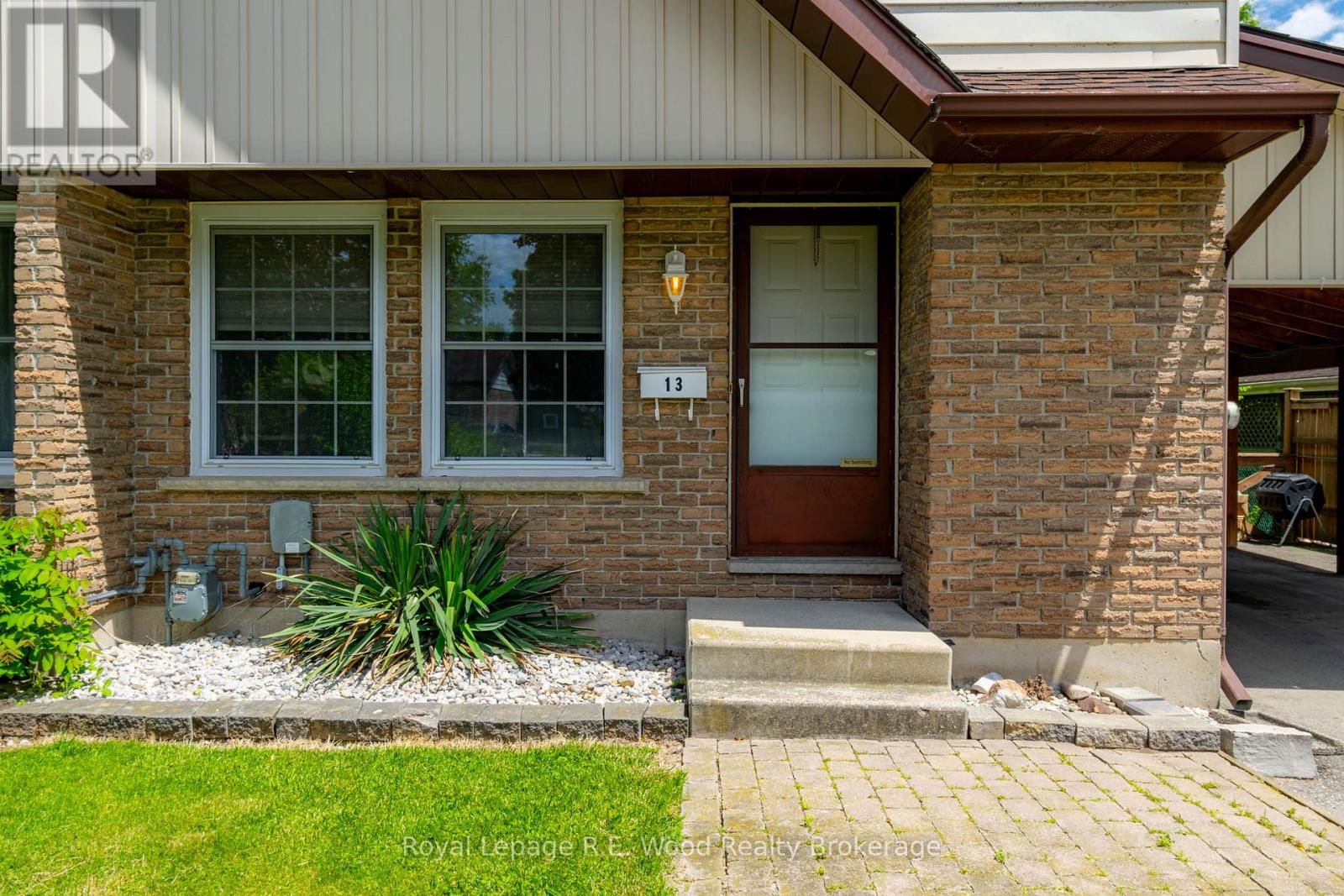 13 Cayley Street, Norwich (Norwich Town), Ontario  N0J 1P0 - Photo 2 - X13249486
