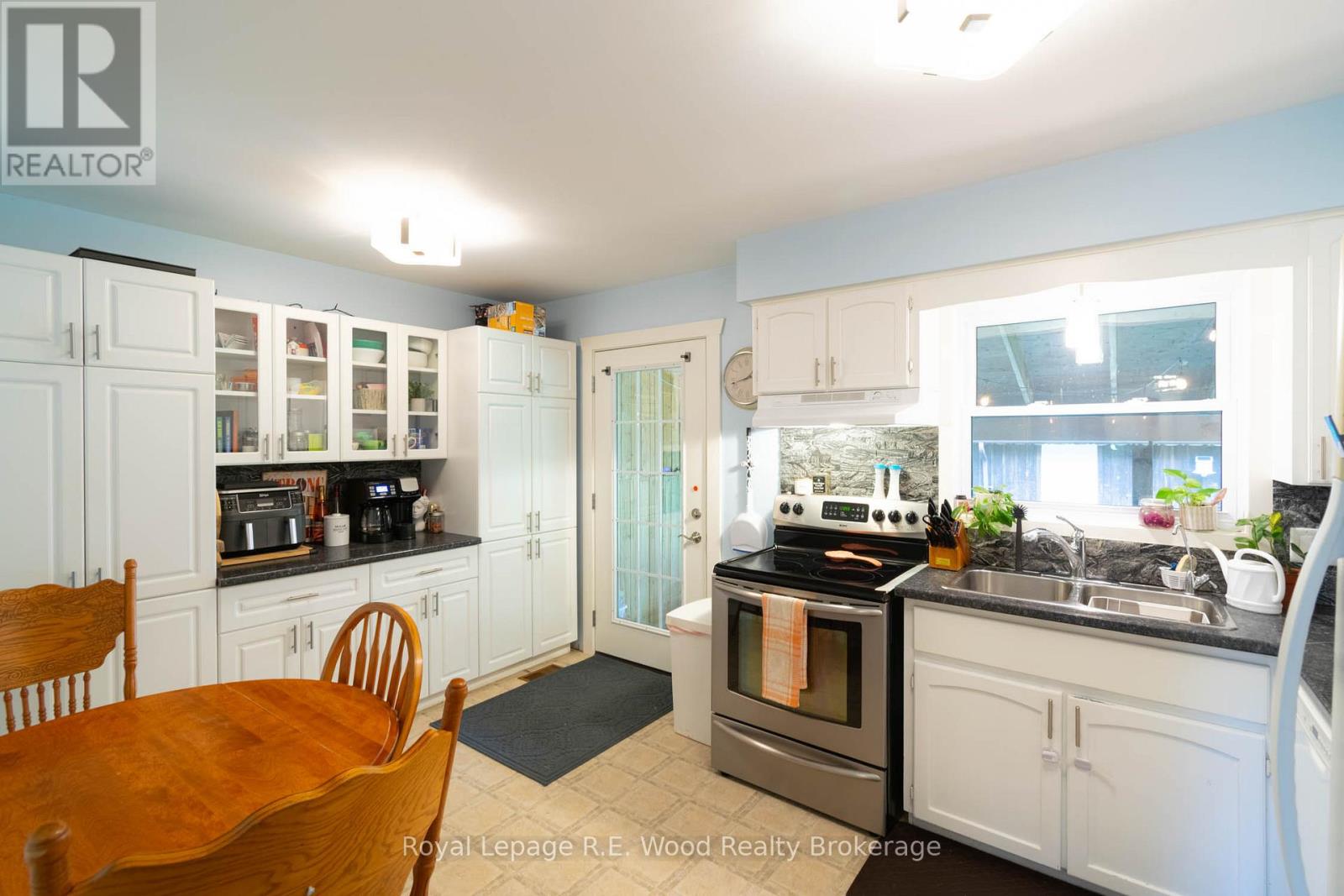 13 Cayley Street, Norwich (Norwich Town), Ontario  N0J 1P0 - Photo 7 - X13249486