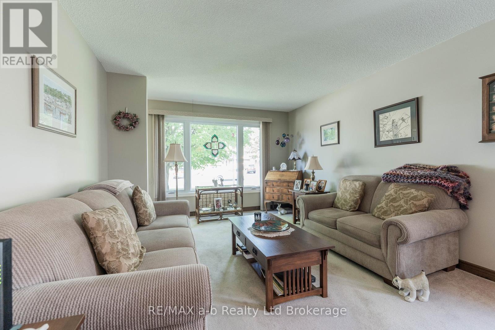 18 Denrich Avenue, Tillsonburg, Ontario  N4G 4W2 - Photo 13 - X13410160