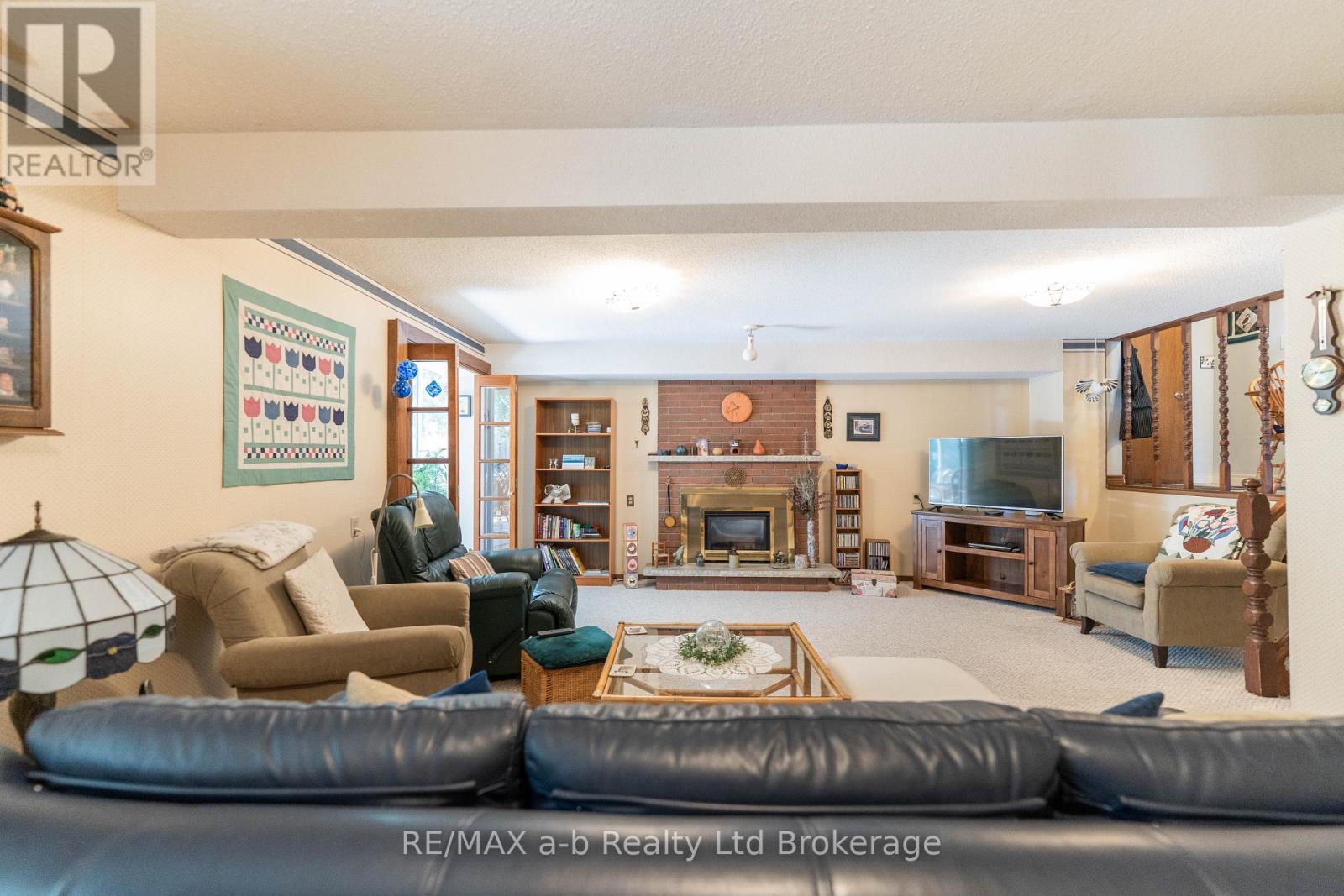 18 Denrich Avenue, Tillsonburg, Ontario  N4G 4W2 - Photo 19 - X13410160