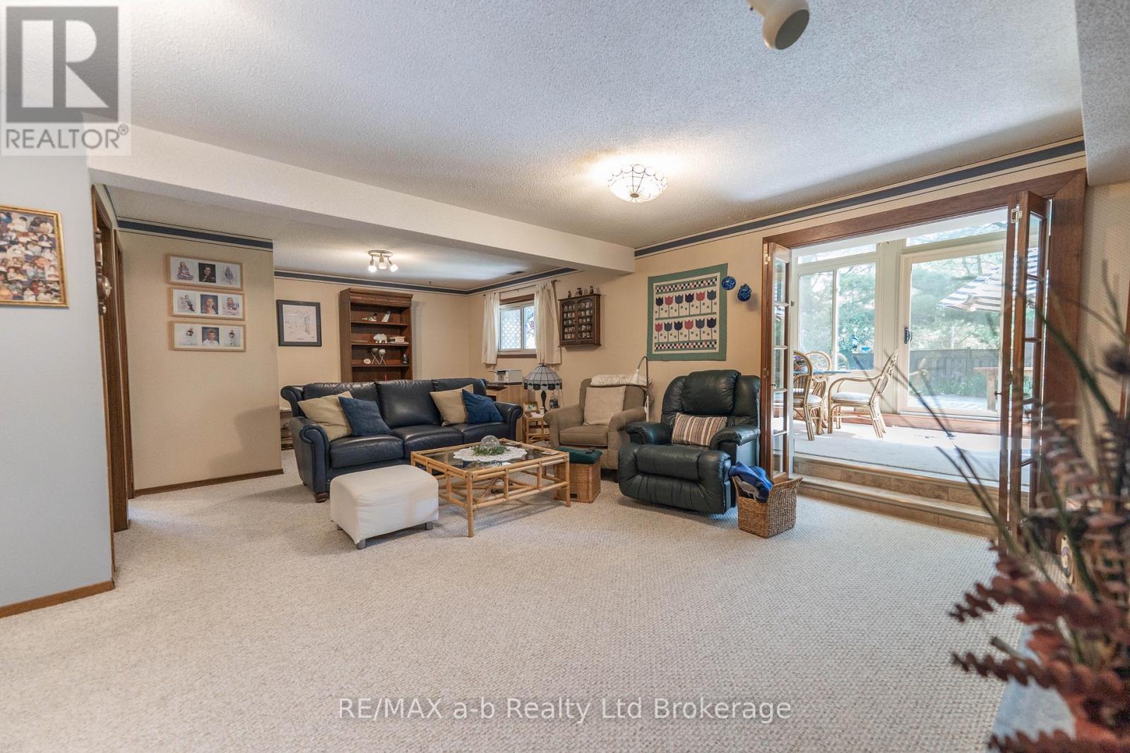 18 Denrich Avenue, Tillsonburg, Ontario  N4G 4W2 - Photo 21 - X13410160