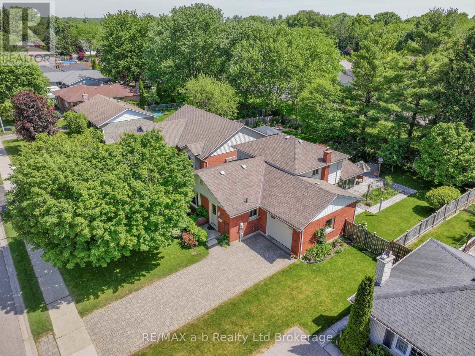 18 Denrich Avenue, Tillsonburg, Ontario  N4G 4W2 - Photo 39 - X13410160
