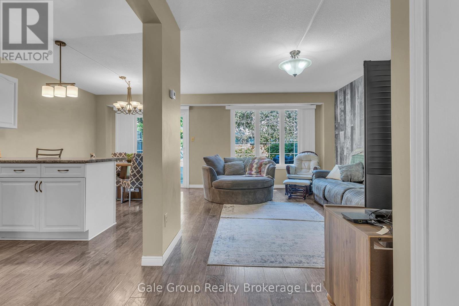 1030 Pearson Drive, Woodstock (Woodstock - North), Ontario  N4S 8V1 - Photo 5 - X13410178