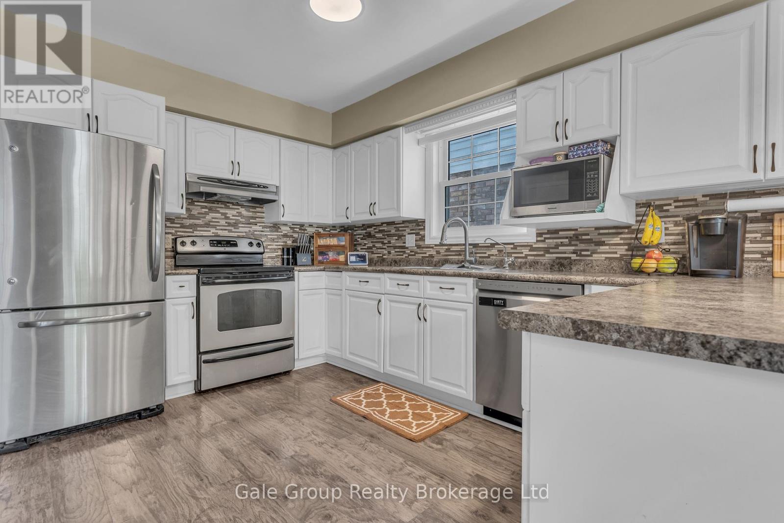 1030 Pearson Drive, Woodstock (Woodstock - North), Ontario  N4S 8V1 - Photo 7 - X13410178