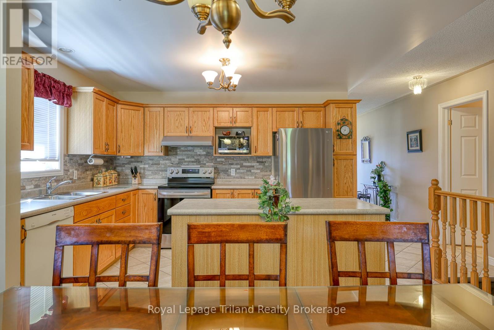 121 Weston Drive, Tillsonburg, Ontario  N4G 5X1 - Photo 8 - X13419144