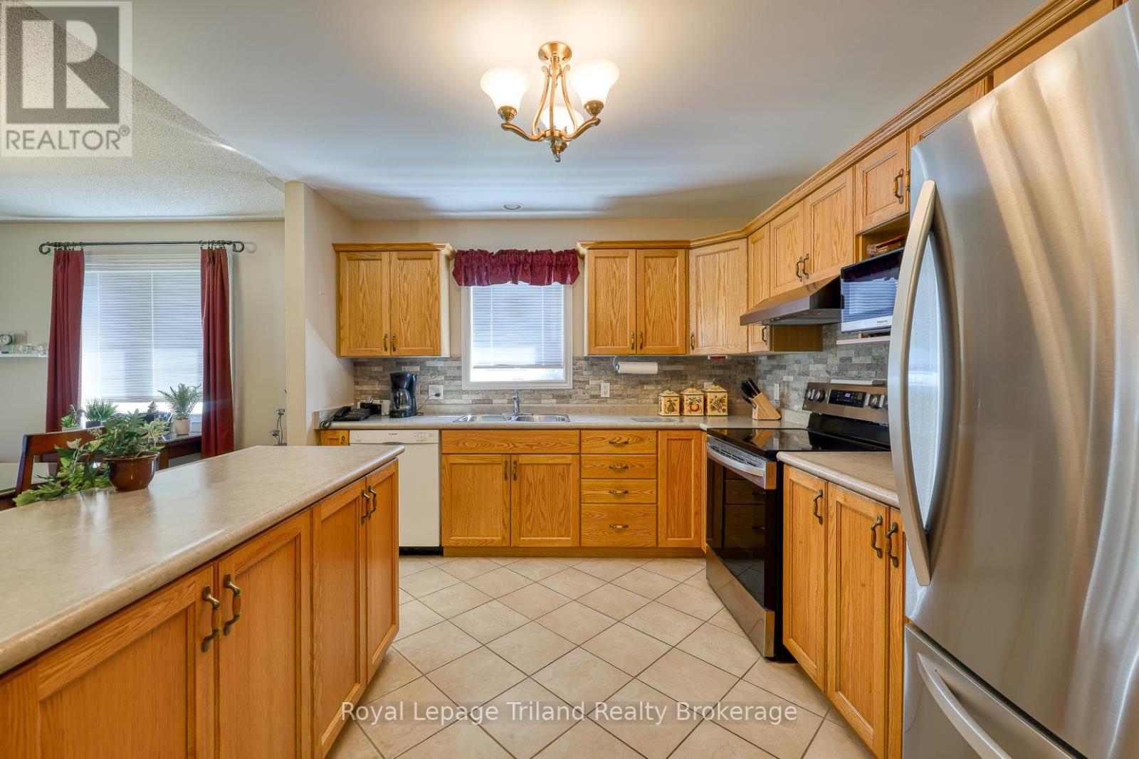 121 Weston Drive, Tillsonburg, Ontario  N4G 5X1 - Photo 9 - X13419144