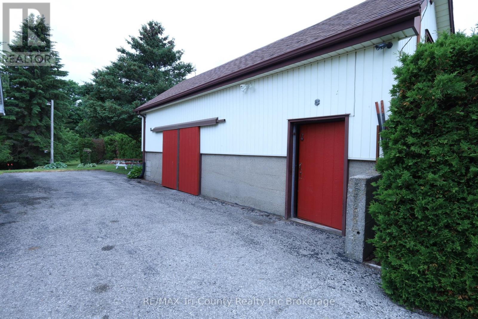 9113 Plank Road, Bayham (Straffordville), Ontario  N0J 1Y0 - Photo 3 - X13423966