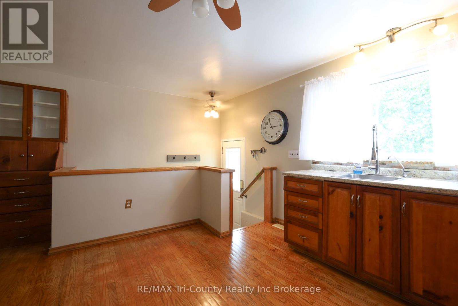 1360 Turkey Point Road, Norfolk (Walsh), Ontario  N3Y 4X1 - Photo 7 - X13428524