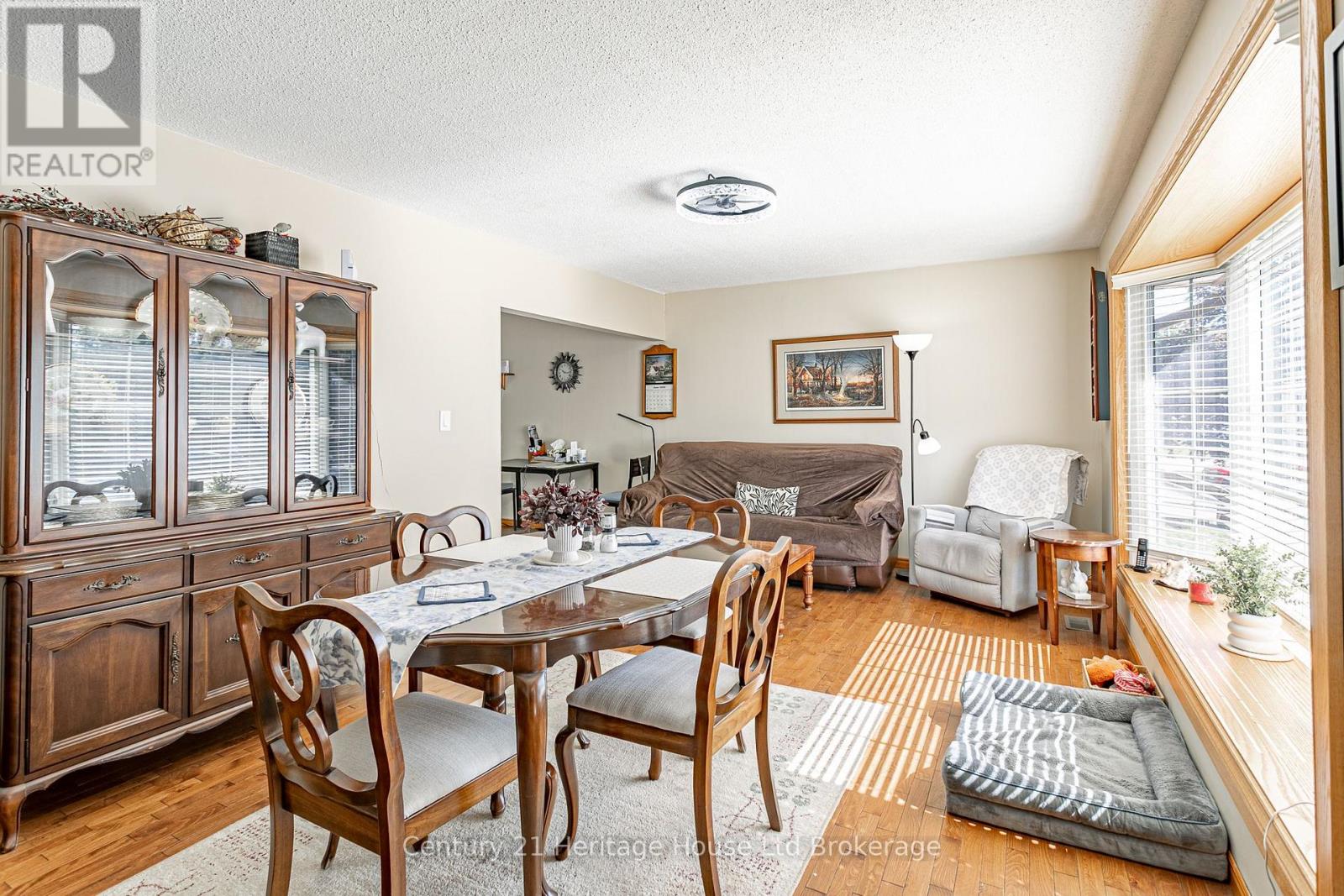 694 Queen Street, East Zorra-Tavistock (Innerkip), Ontario  N0J 1M0 - Photo 5 - X13445082
