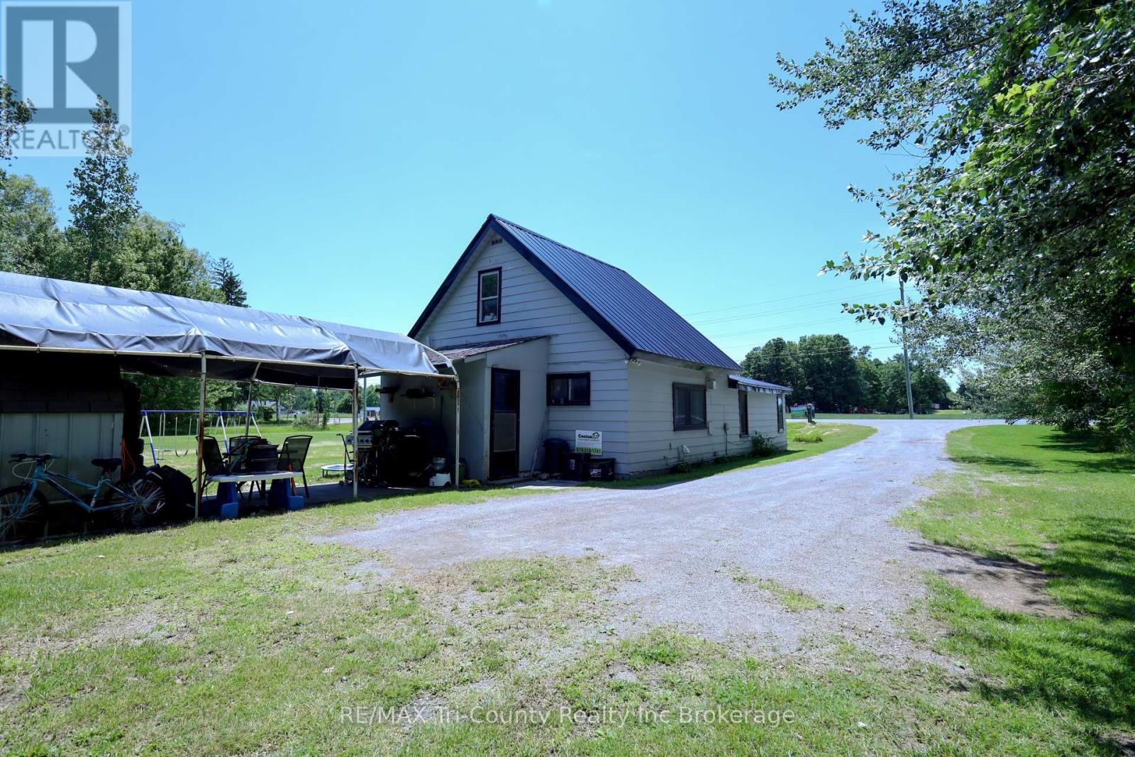 4942 59 Highway, Norfolk (Courtland), Ontario  N0J 1E0 - Photo 28 - X13459026
