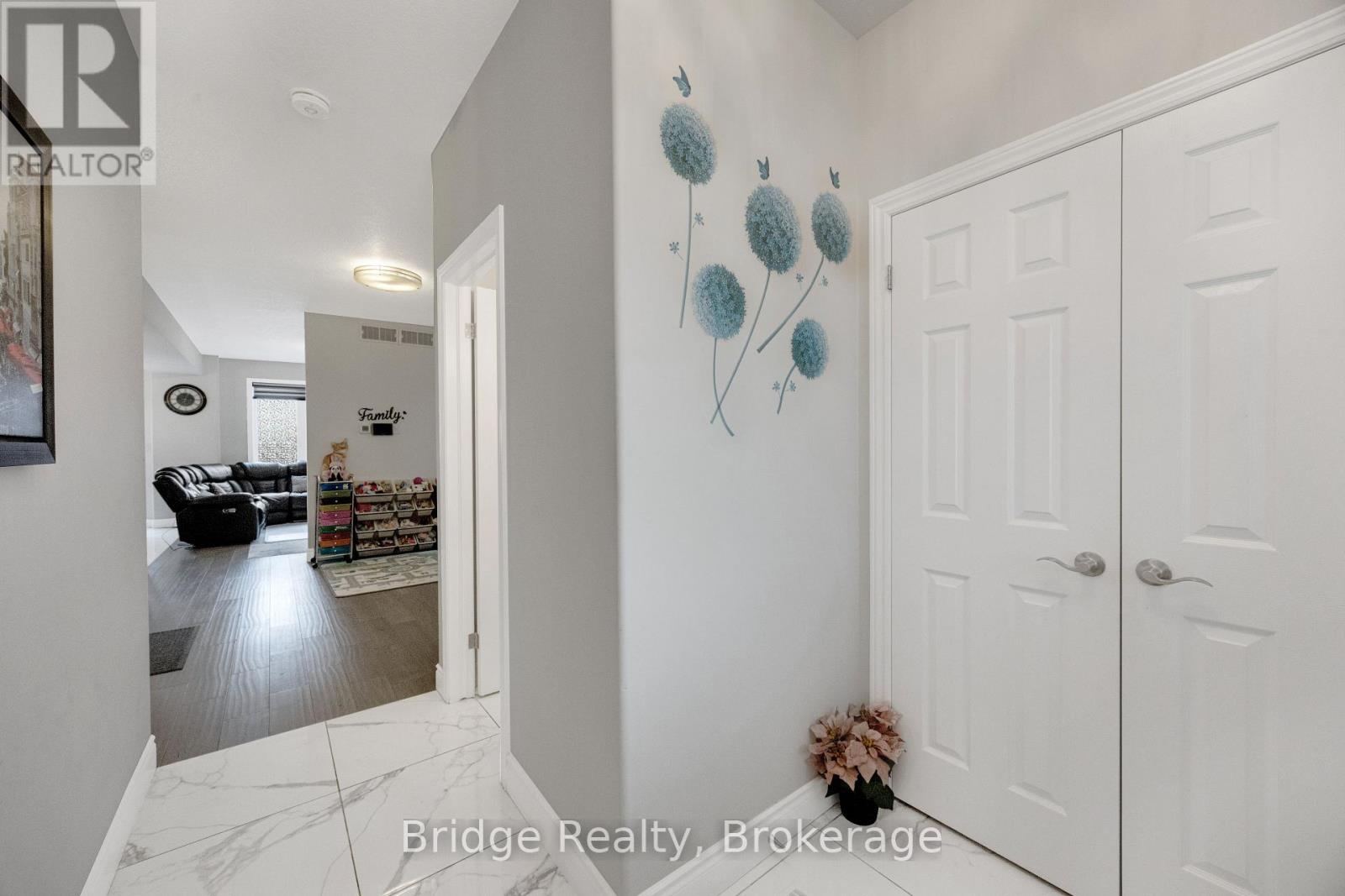 2832 Doyle Drive, London South (South U), Ontario  N6M 0G7 - Photo 6 - X13466674