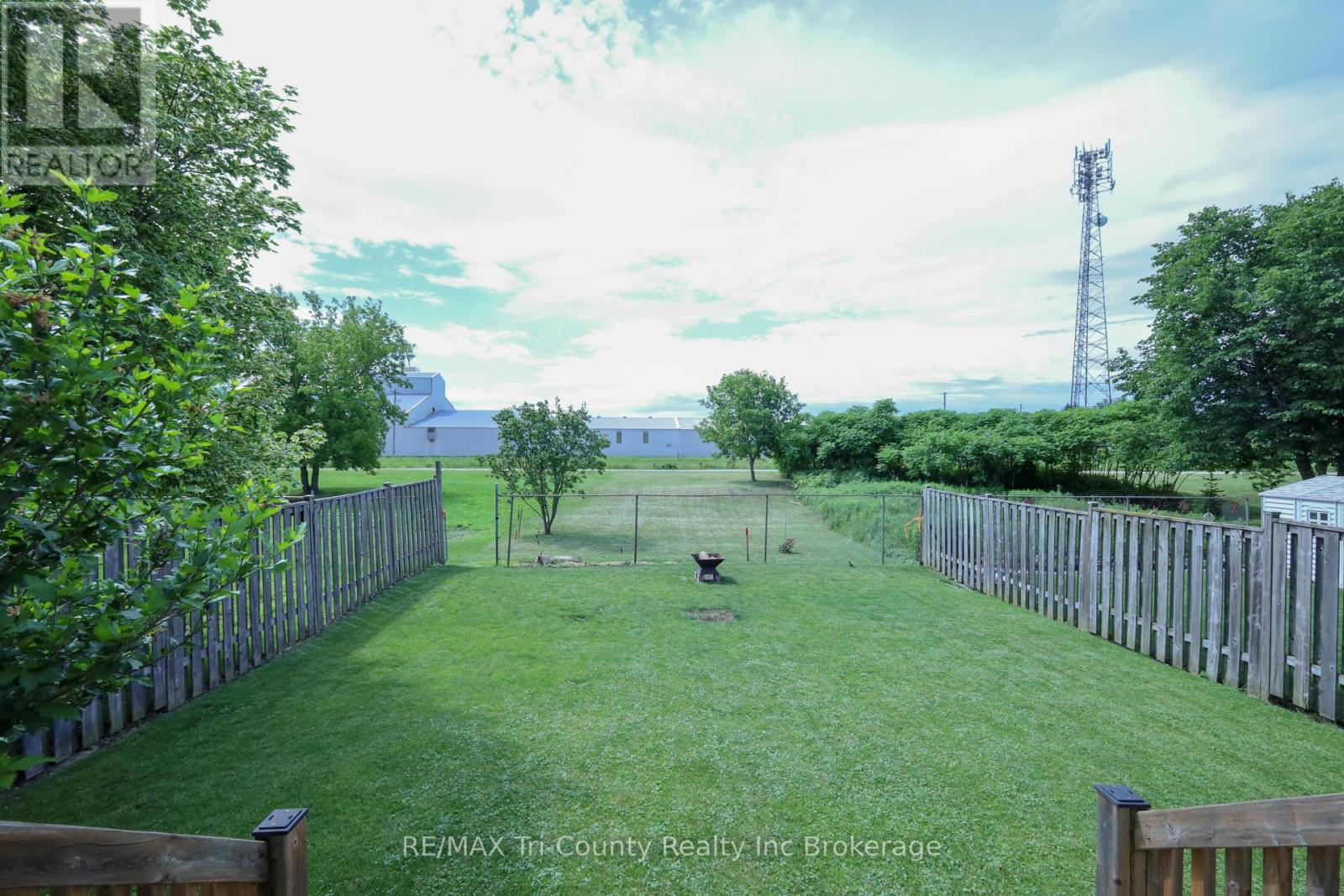 25 Herford Street, Tillsonburg, Ontario  N4G 4V1 - Photo 4 - X13471408