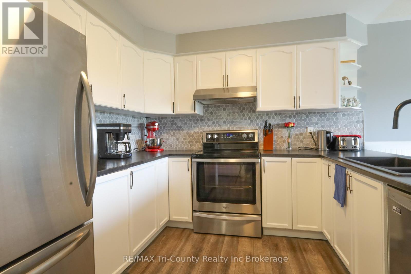 25 Herford Street, Tillsonburg, Ontario  N4G 4V1 - Photo 6 - X13471408