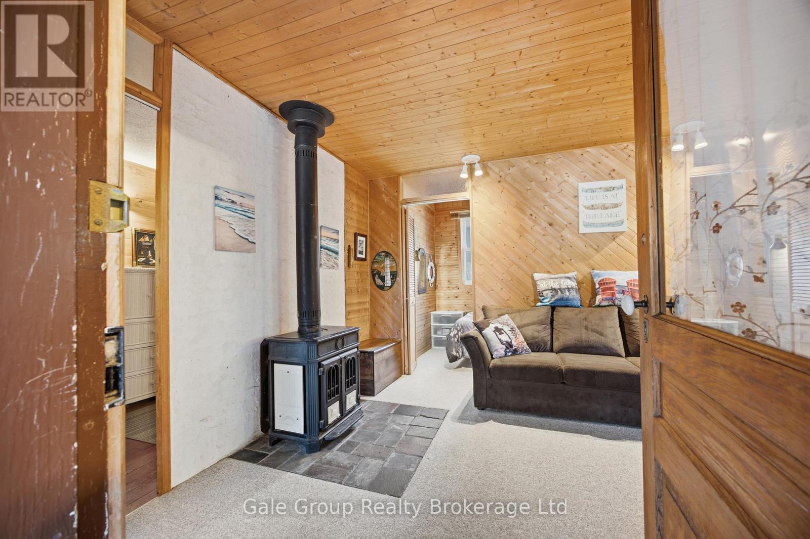 26 Woodward Avenue, Lambton Shores (Grand Bend), Ontario  N0M 1T0 - Photo 12 - X13473726
